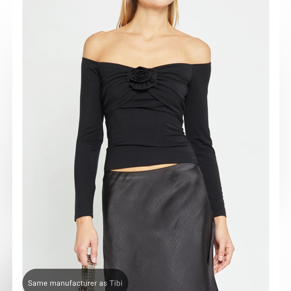 Kourt Long Sleeve Off Shoulder Top - Picture 2 of 6